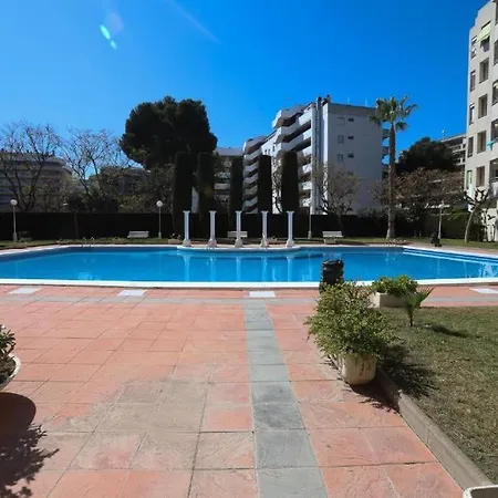 Apartamento Con Piscina Apartment